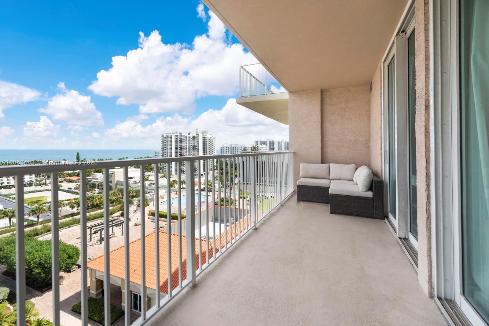 TIDES AT BRIDGESIDE SQUAR - Residential