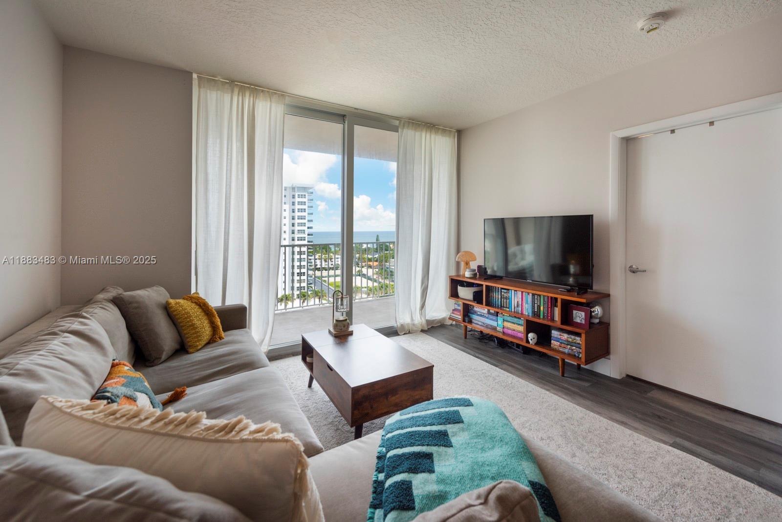 TIDES AT BRIDGESIDE SQUAR - Residential