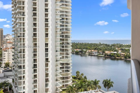Photo of 19667 W Turnberry Way #15-G, Aventura, FL 33180 (MLS # A12079586)