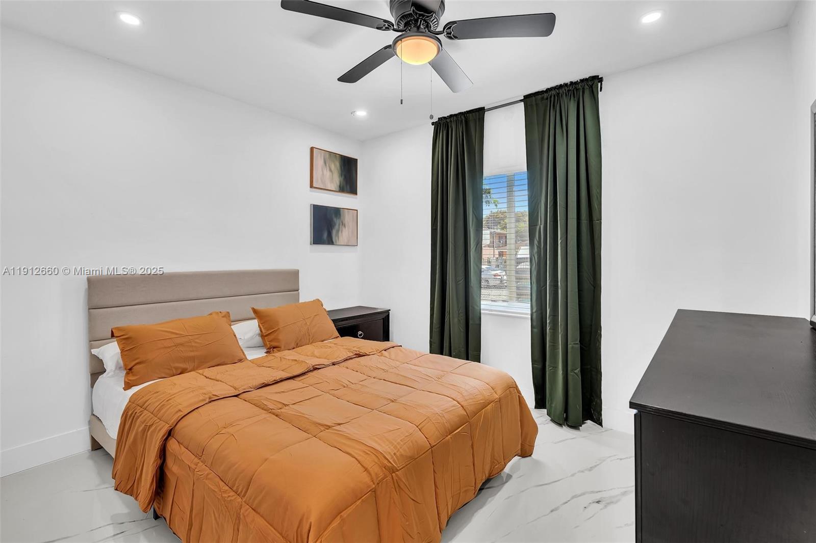 EDEN PARK - Residential Lease