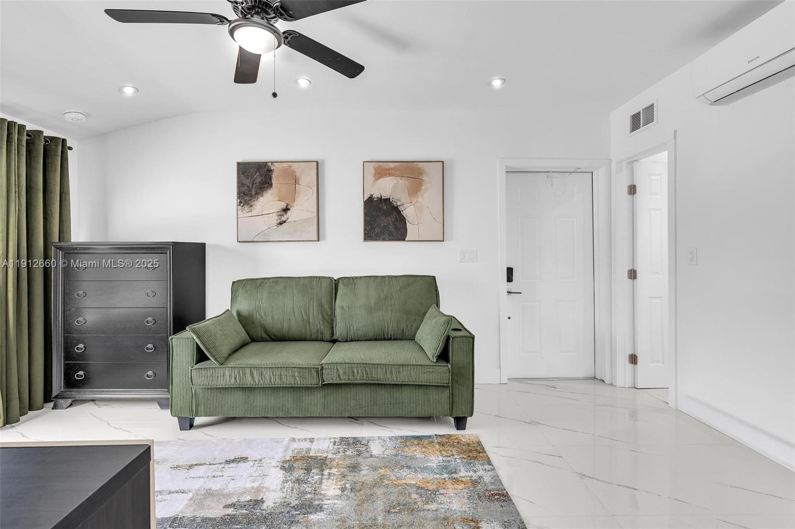 EDEN PARK - Residential Lease