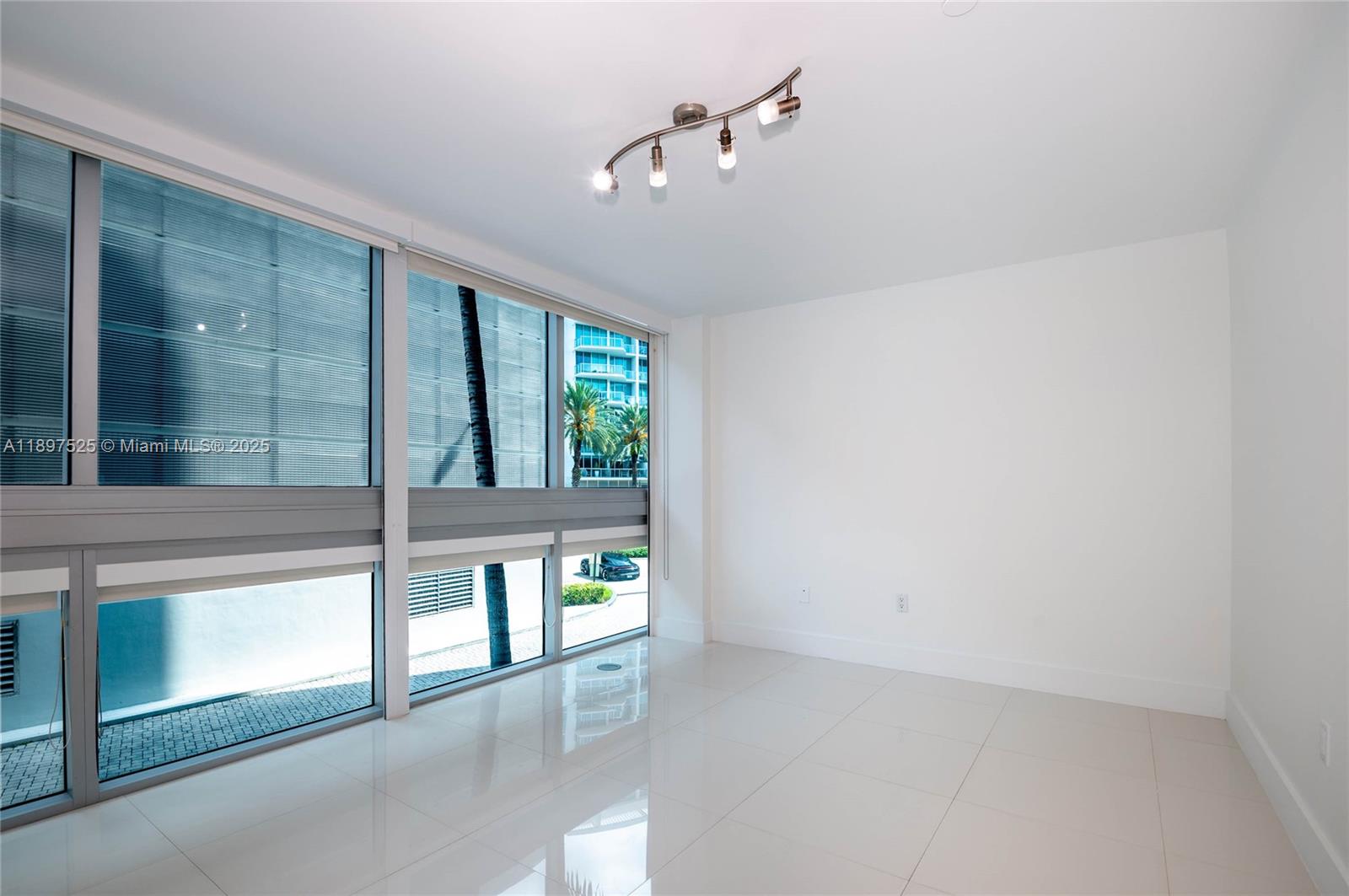 ARTECH RESIDENCES AT AVEN - Residential Lease