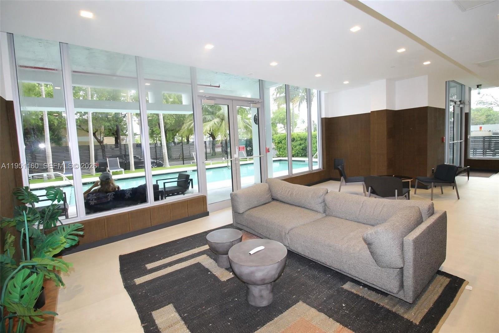 THE HIGHLANDS CONDO - Residential