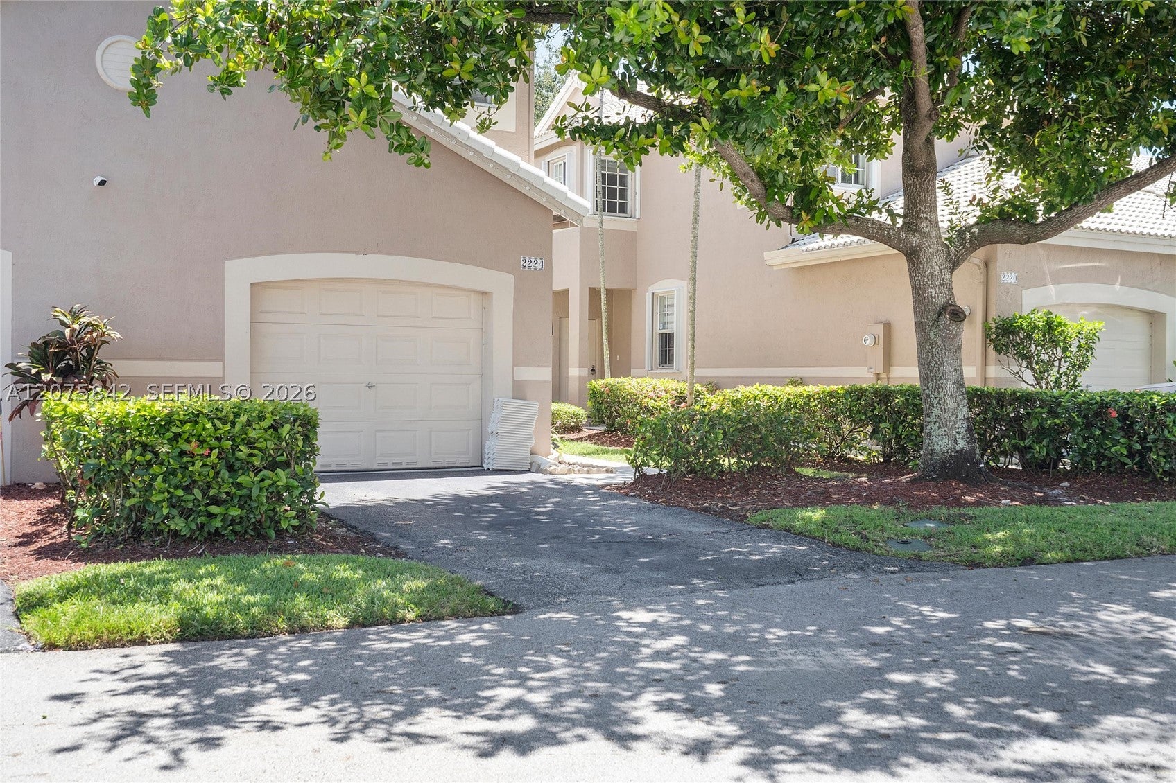 2224 Salerno Cir