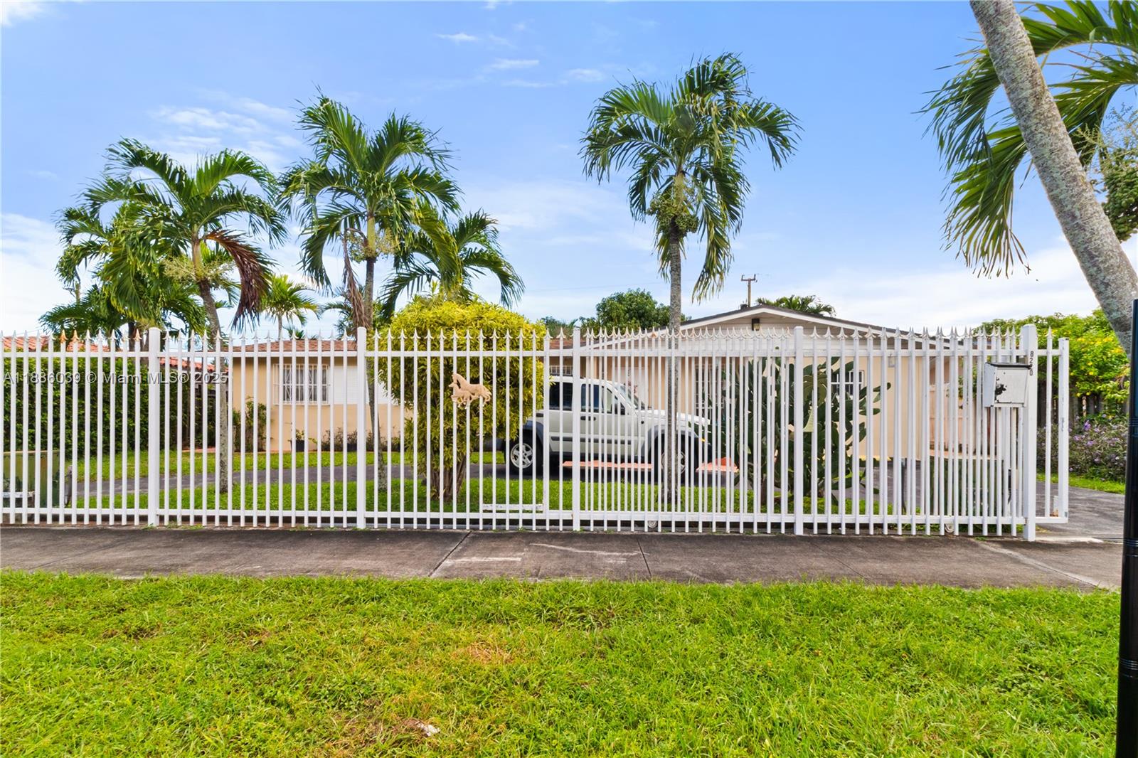 8220 SW 12th Ter