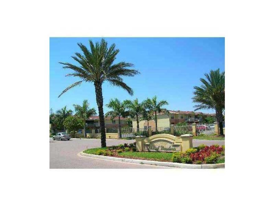 GREAT LOCATION AT DORAL GARDENS IN THE HEART OF DORAL AND CLOSE TO THE 826 PALMETTO EXPRESSWAY. TWO BEDROOM , TWO BATHROOM, TILE FLOORS throughout, ASSIGNED PARKING, GATED COMMUNITY WITH 24HRS SECURITY, POOL.AND MORE