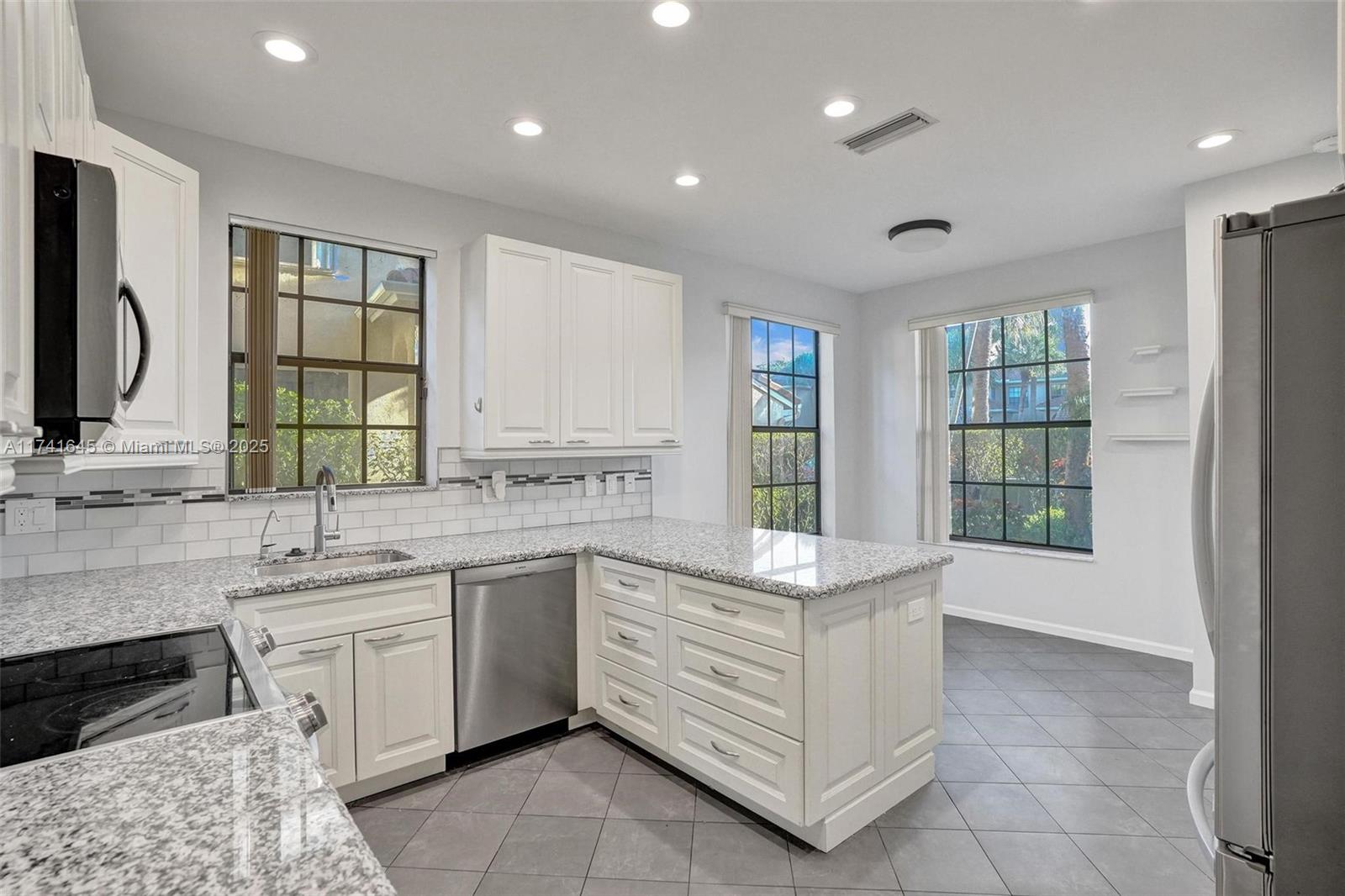 MONTEGO BAY AT BOCA POINT - Residential Lease