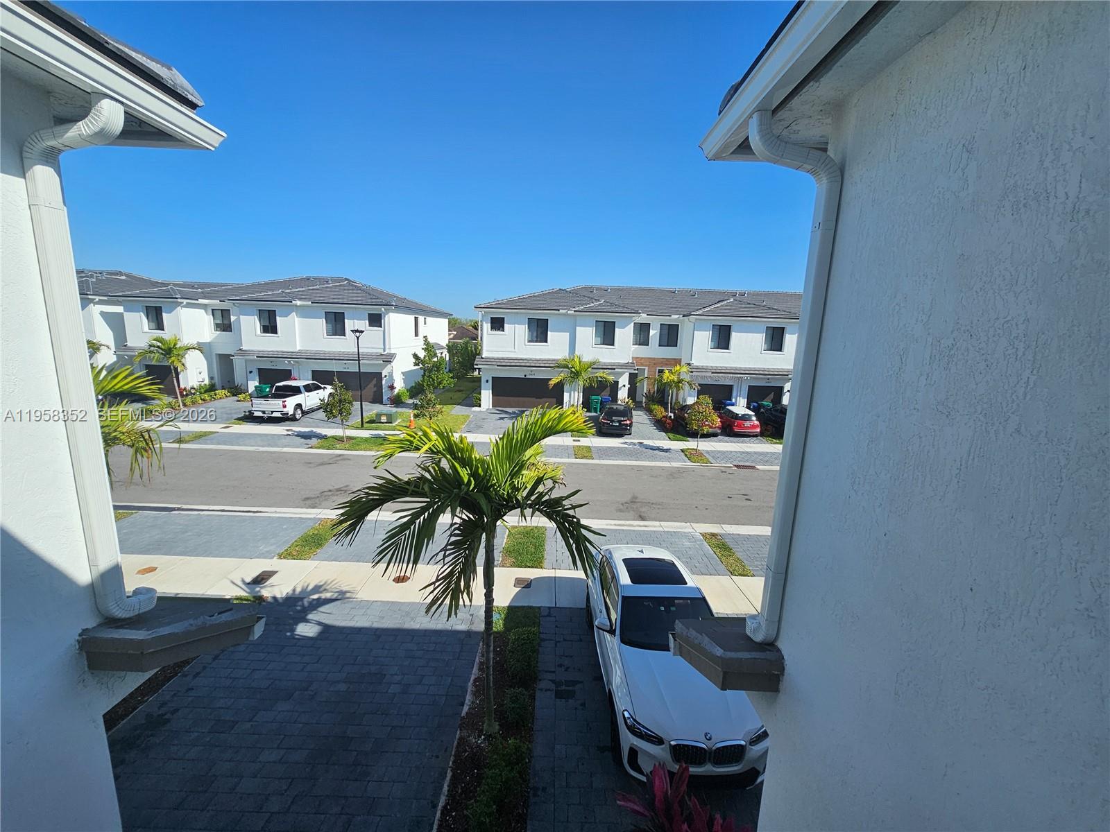 MC RESIDENTIAL - Residential