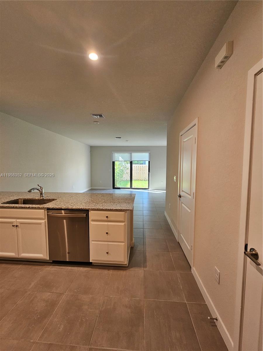 MC RESIDENTIAL - Residential