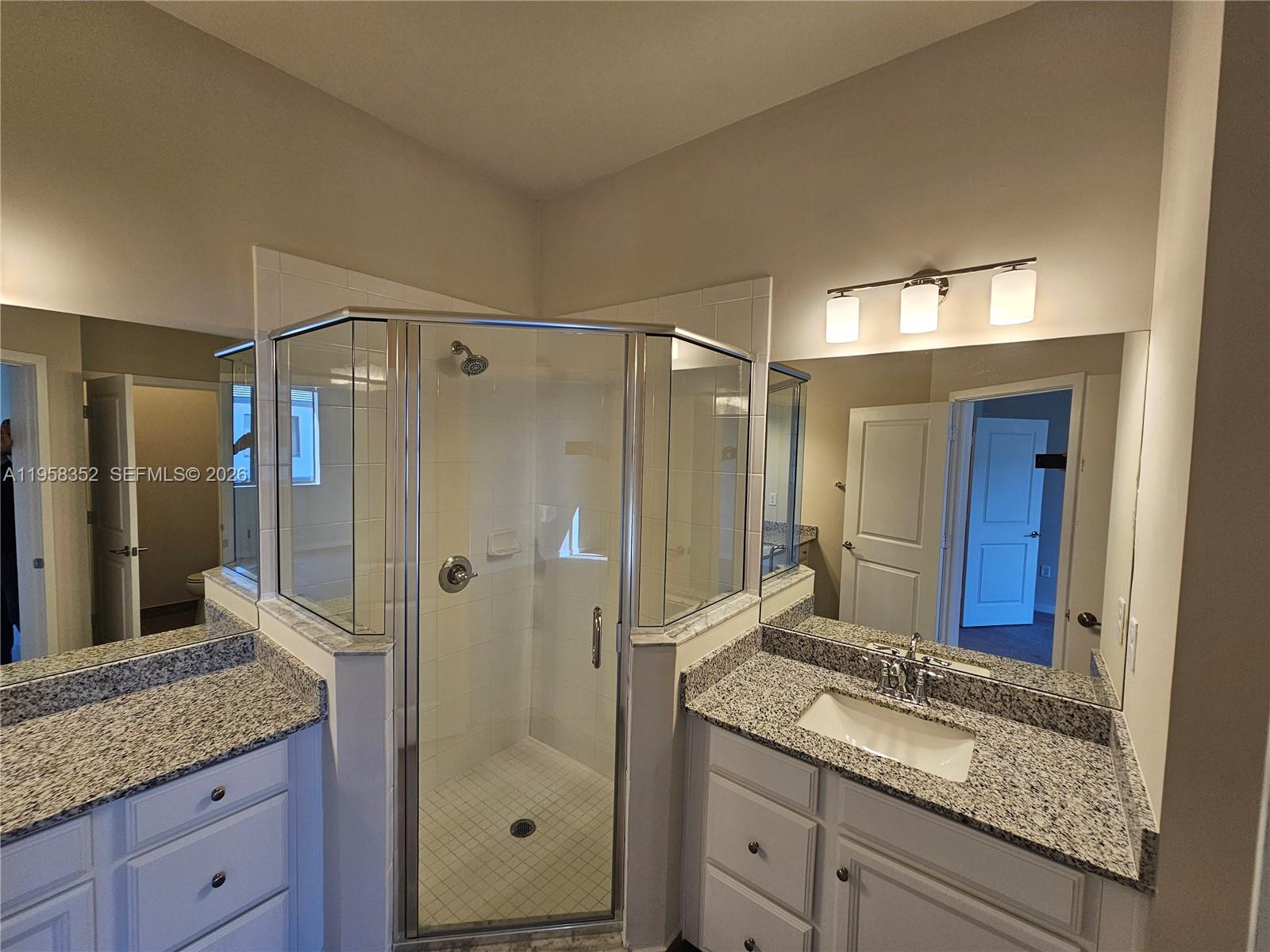 MC RESIDENTIAL - Residential