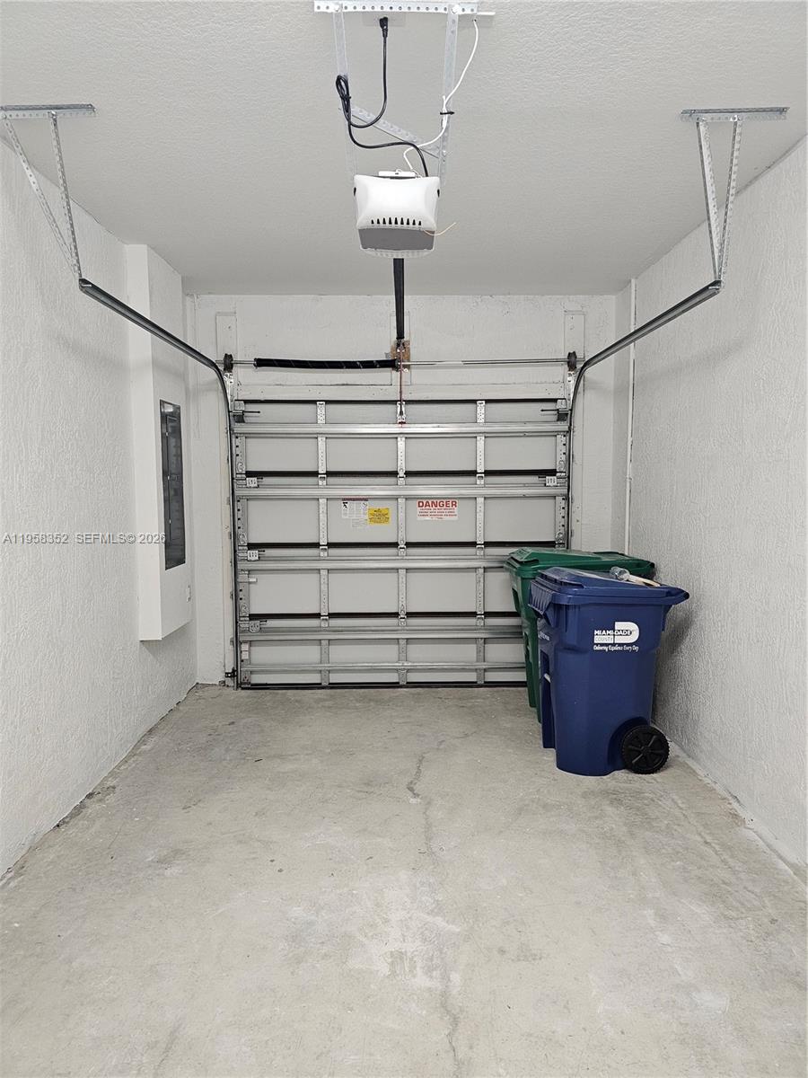 MC RESIDENTIAL - Residential