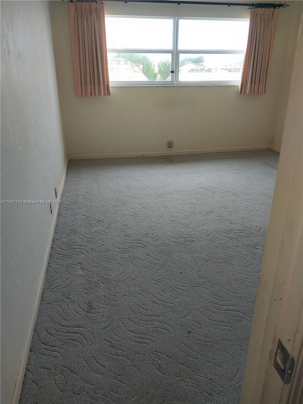 Photo of 20 Yacht Club Dr #102, North Palm Beach, FL 33408 (MLS # A11667378)