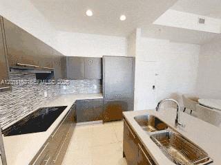 MIDTOWN AT DORAL - Residential