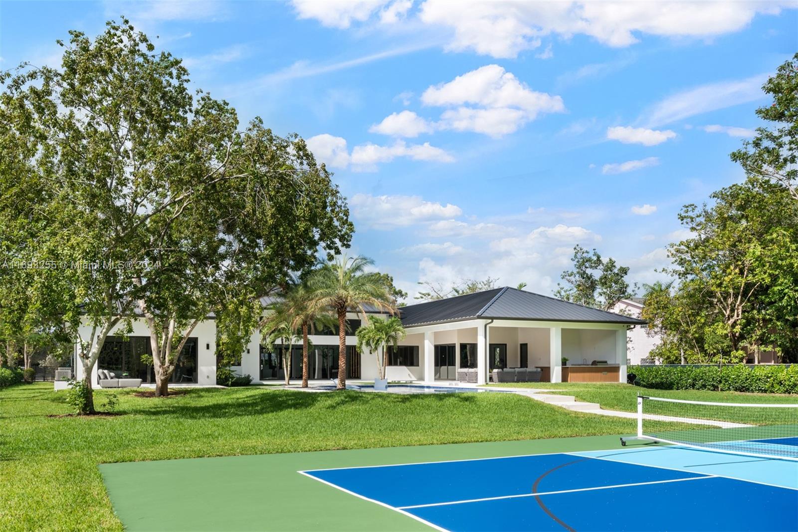 DOMUS ONE - Residential