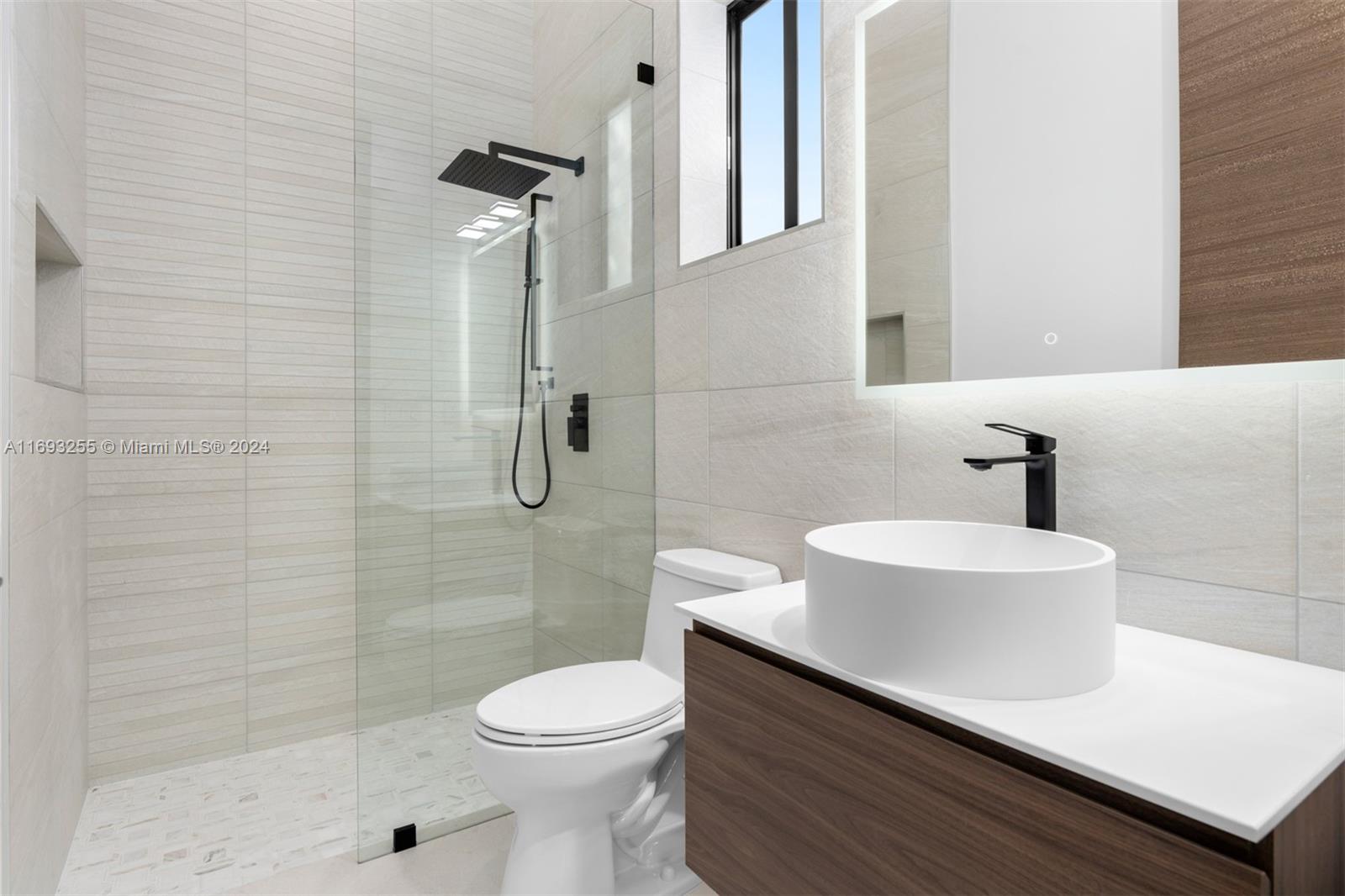 DOMUS ONE - Residential