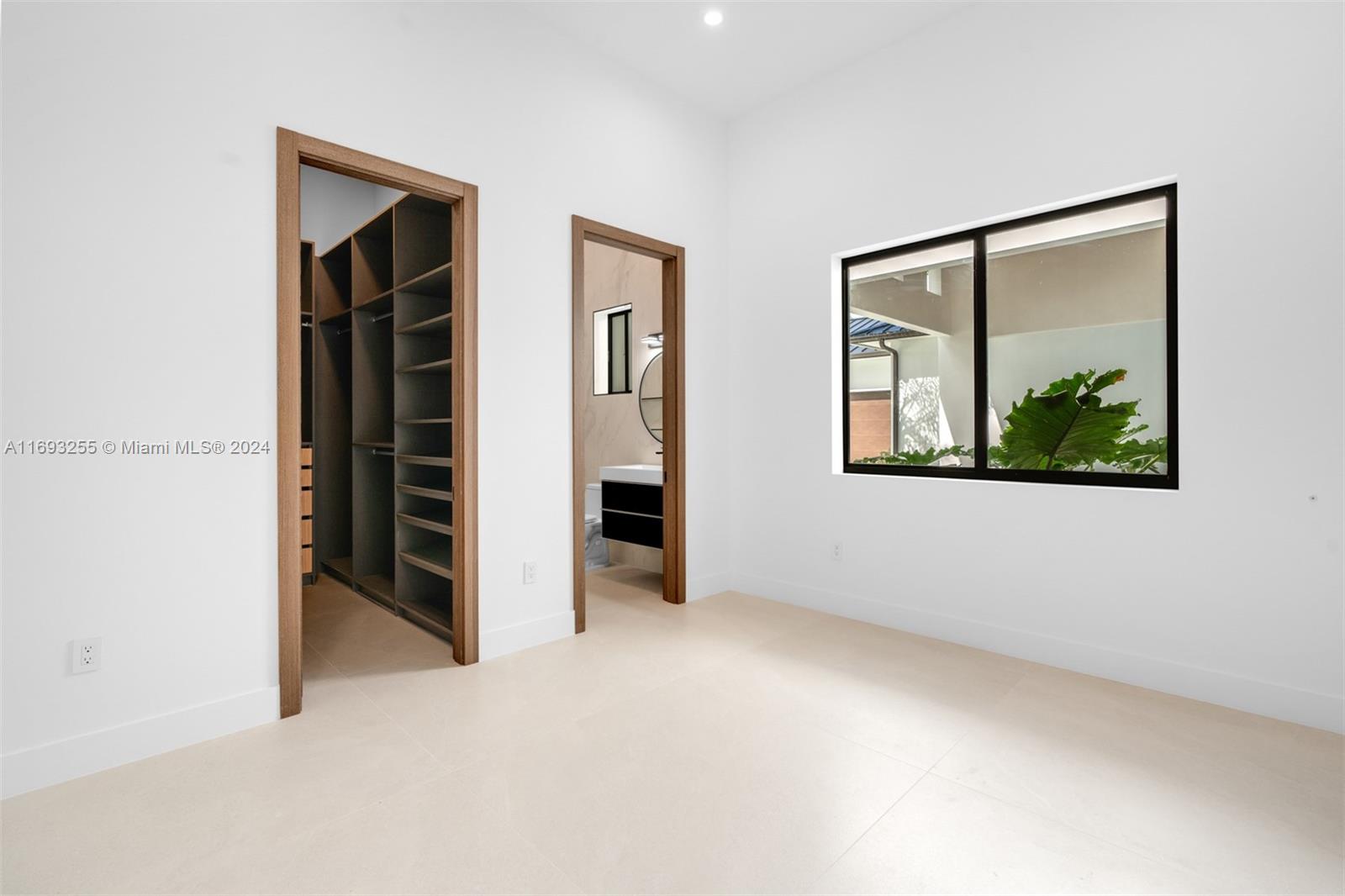 DOMUS ONE - Residential