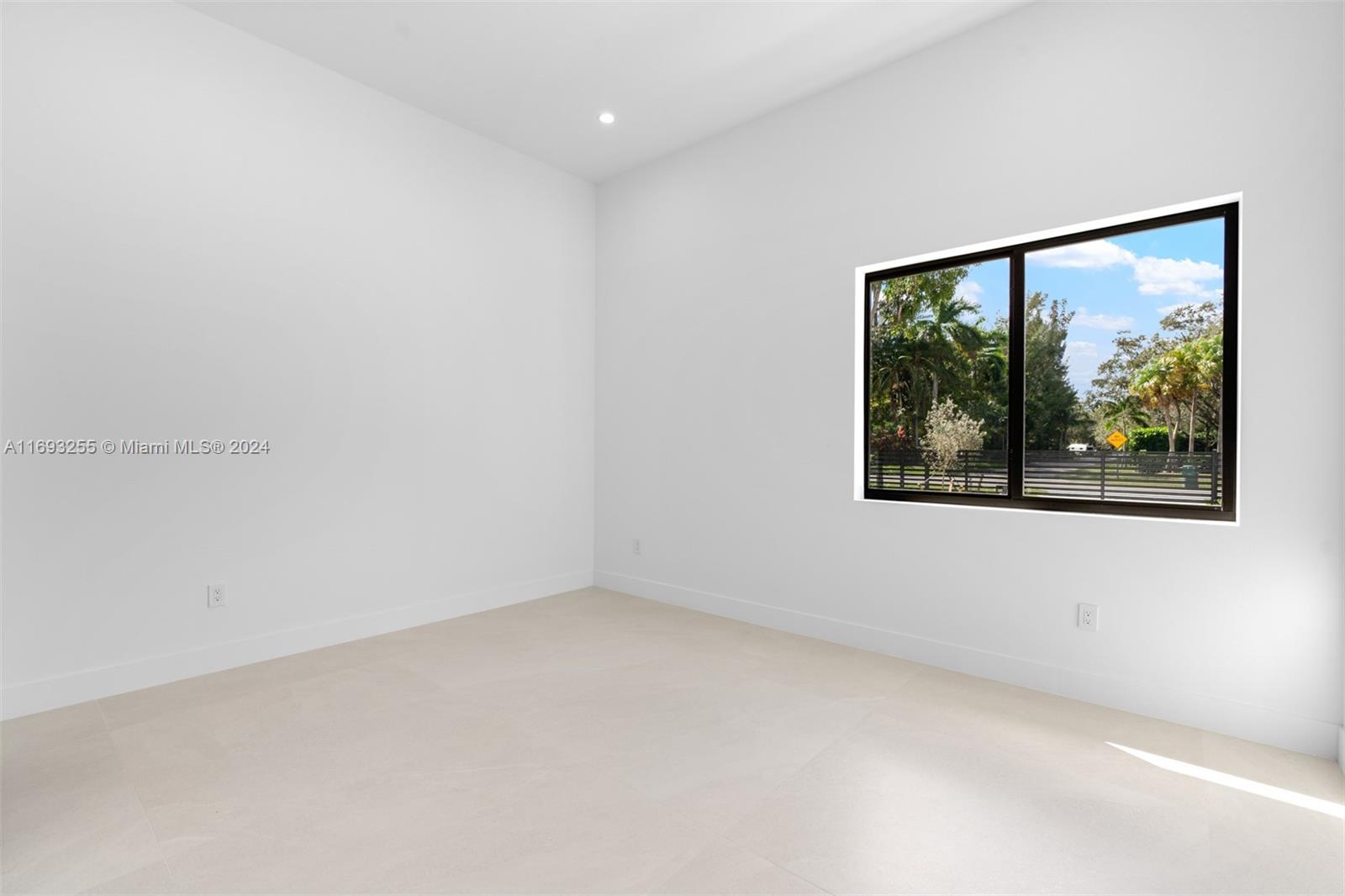 DOMUS ONE - Residential