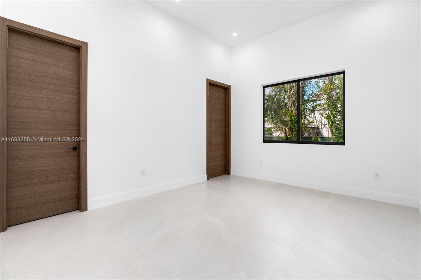 DOMUS ONE - Residential