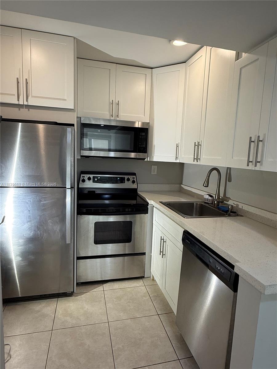 Live the Beachside Dream in Sunny Isles!
Steps from beach this 1-bedroom, 1-bath condo offers the perfect blend of comfort, convenience, and coastal living. Situated in the heart of Sunny Isles, this bright and updated unit features a modern kitchen with sleek white cabinetry and quartz countertops. The open-concept living and dining area is both functional and inviting, with abundant closet space and a versatile den space—ideal for a home office, sunroom, or creative studio.
Additional perks include an assigned parking space, on-site laundry facilities, and access to a secure, gated community with amenities like a refreshing pool and security.
Enjoy the ultimate walkable lifestyle—just minutes from public transportation, grocery stores, restaurants, and world-class shopping.