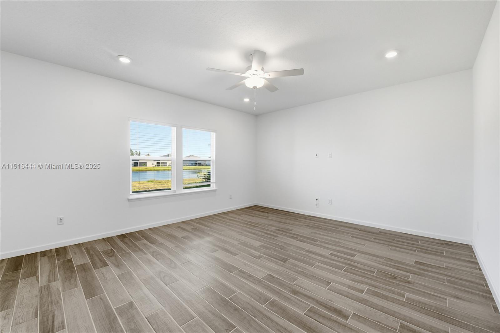 HIGHLAND CHASE - Residential