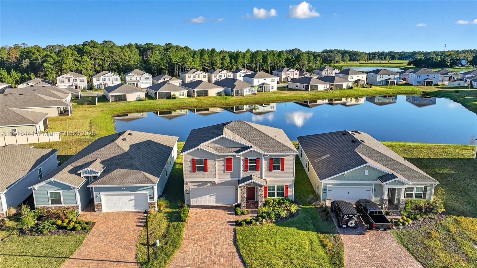 HIGHLAND CHASE - Residential