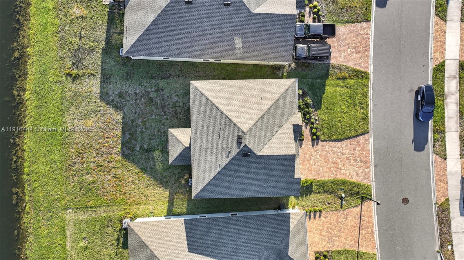 HIGHLAND CHASE - Residential