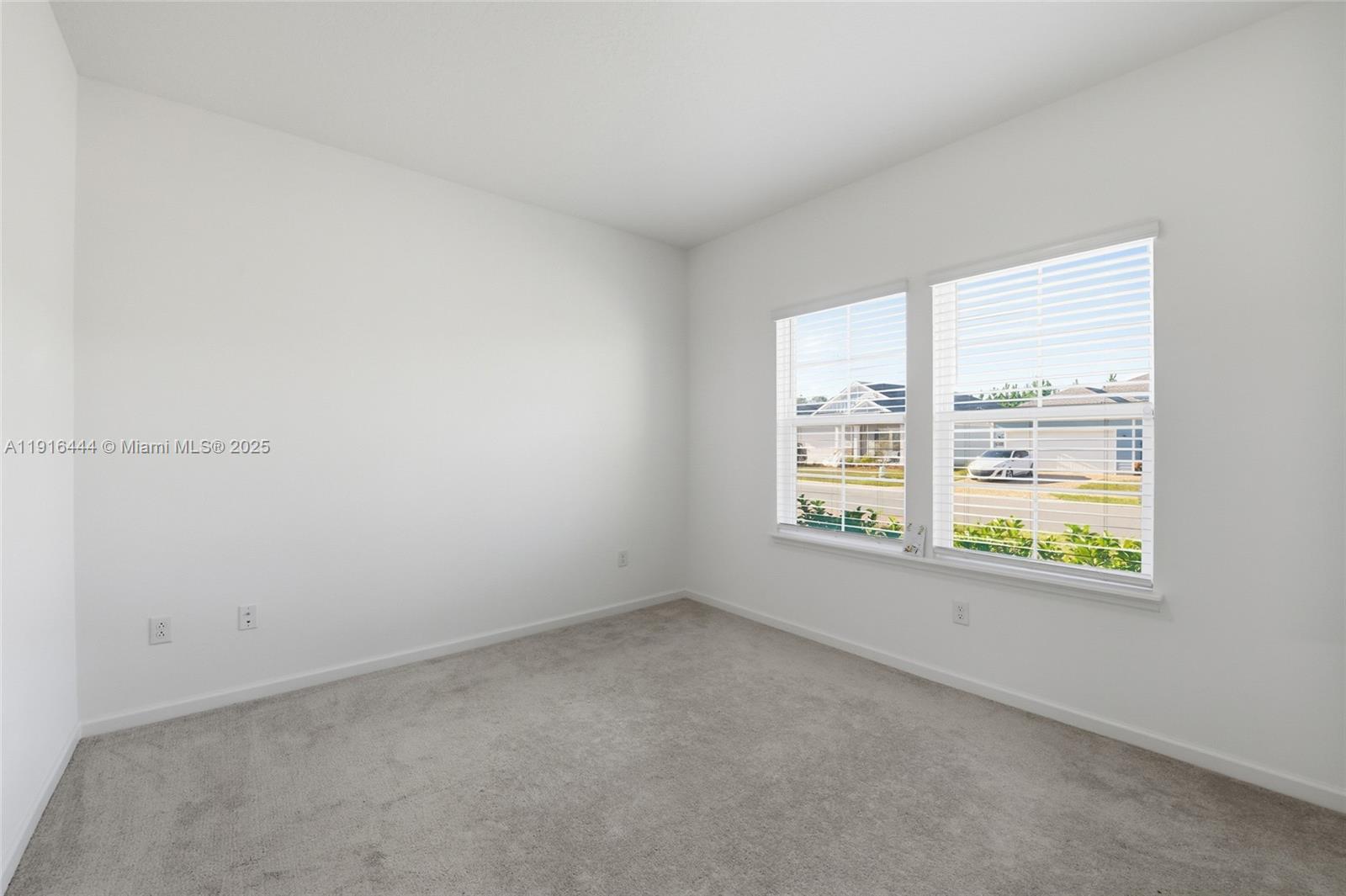 HIGHLAND CHASE - Residential