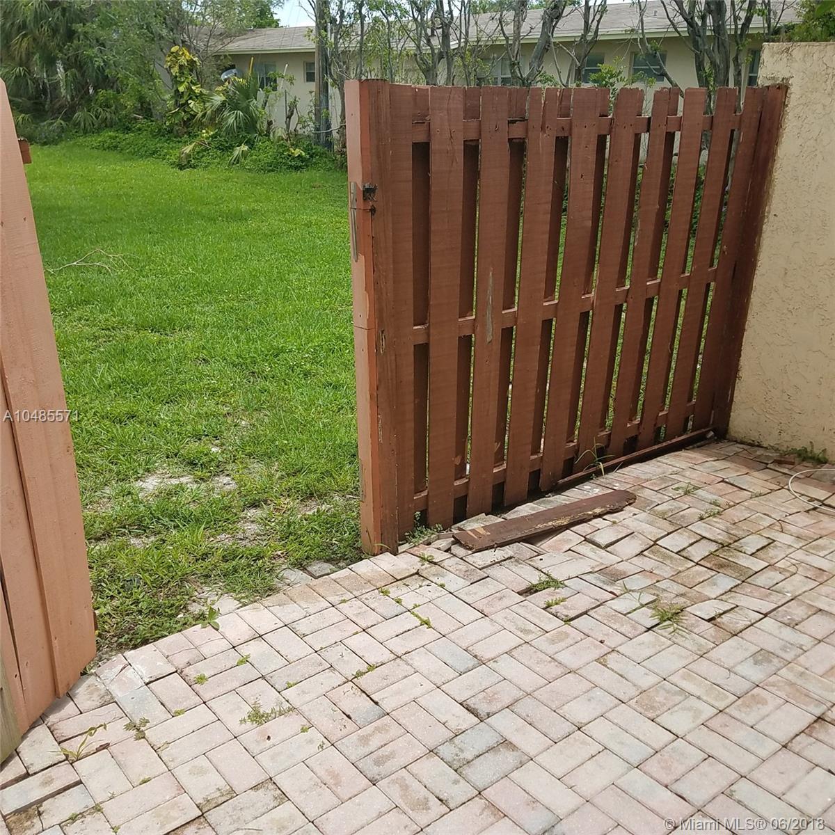 TRIANGLE PROPERTY - Residential