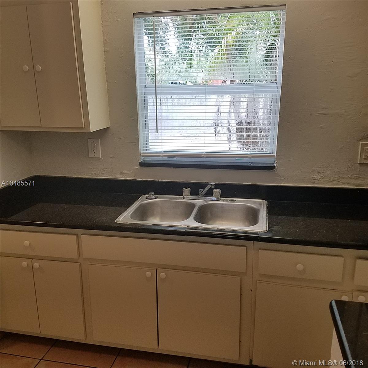 TRIANGLE PROPERTY - Residential