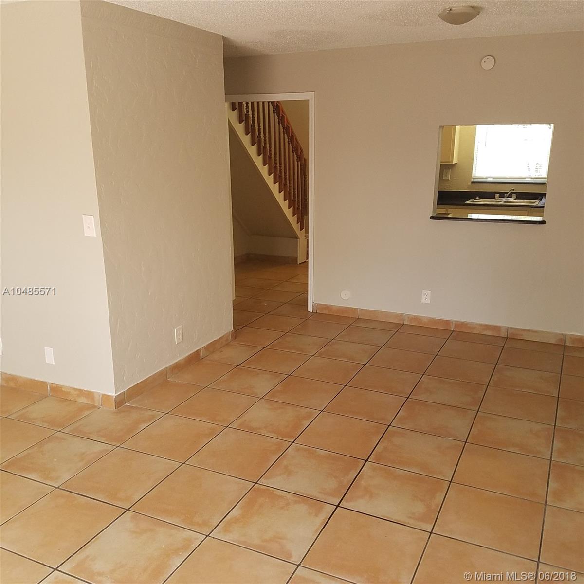 TRIANGLE PROPERTY - Residential