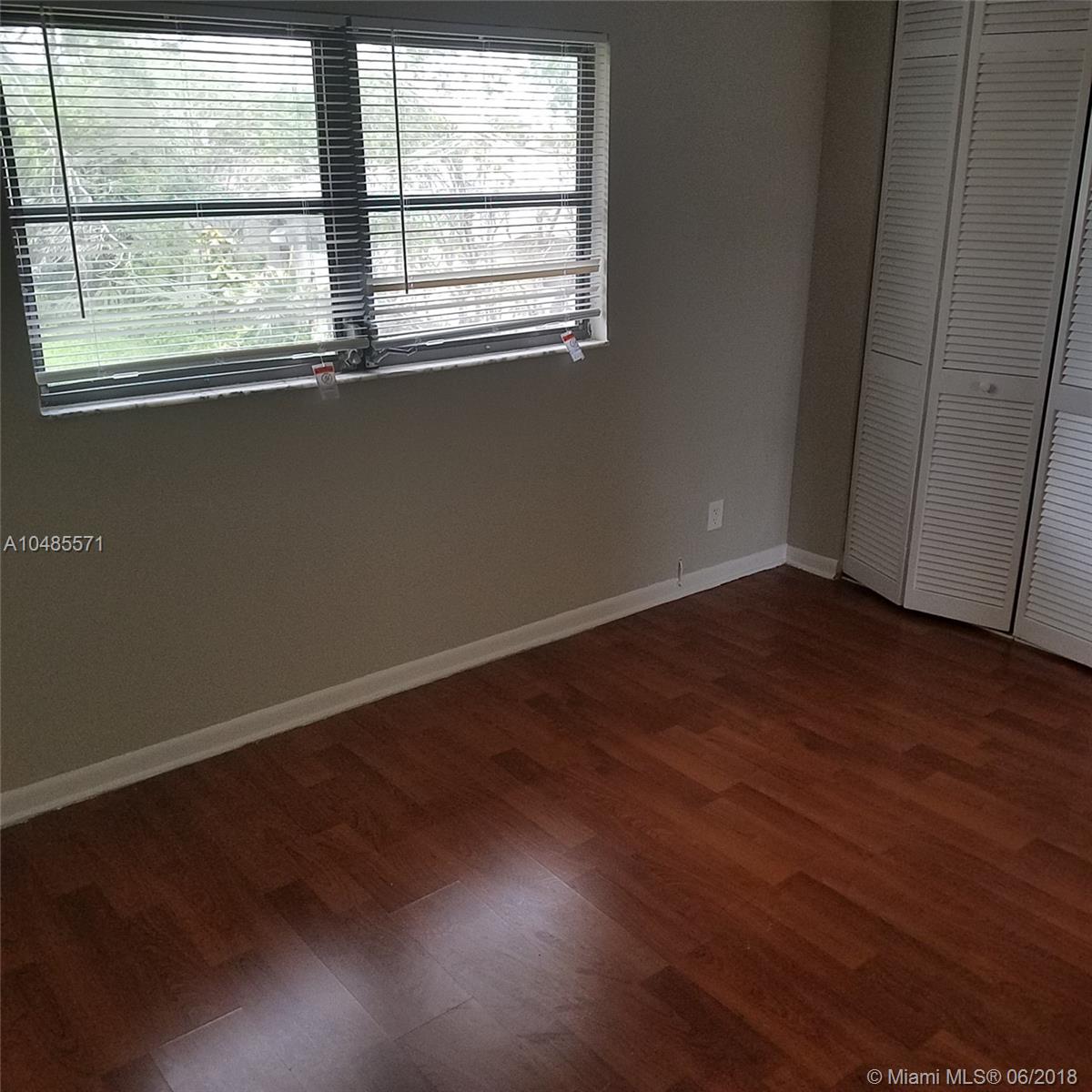 TRIANGLE PROPERTY - Residential