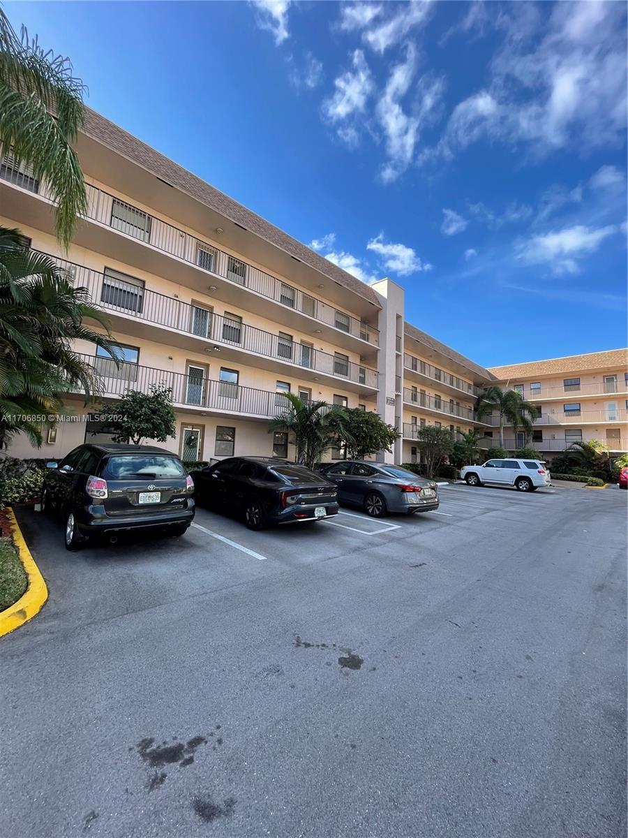 2711 NW 104th Ave 406
