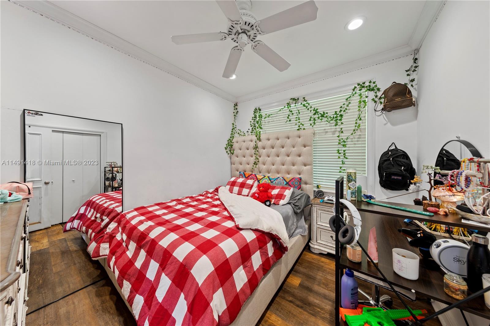 10 AC EQUESTRIAN 2 PARCELS - Land