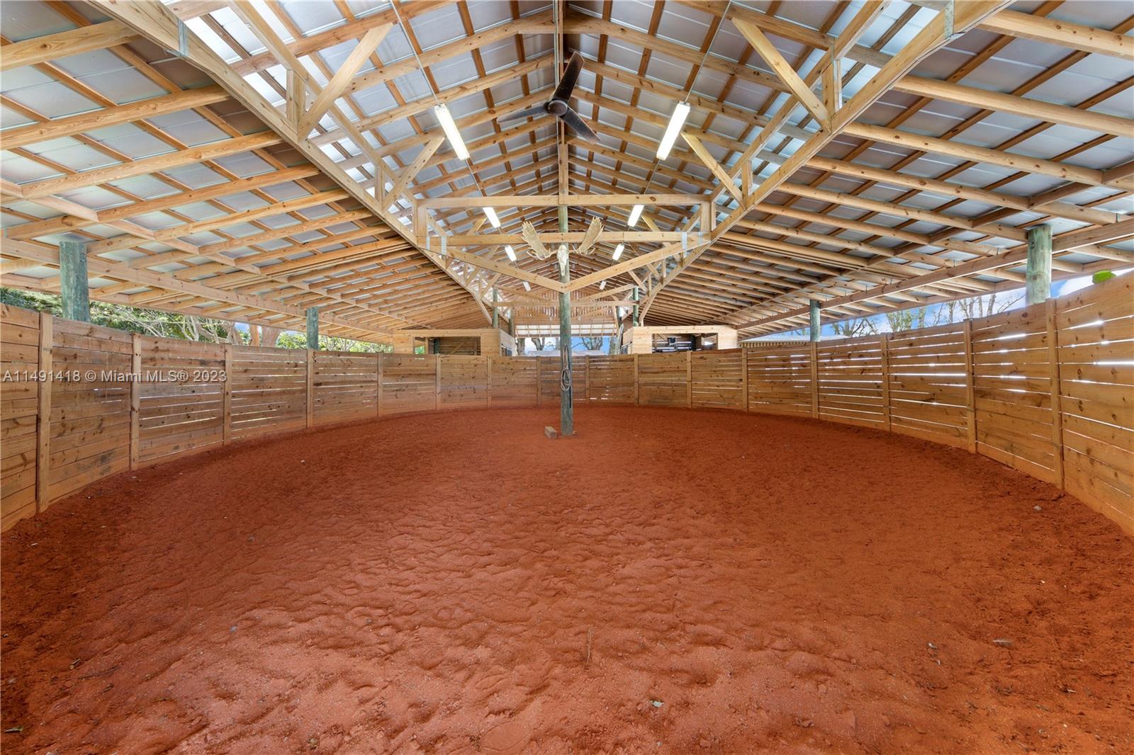 10 AC EQUESTRIAN 2 PARCELS - Land