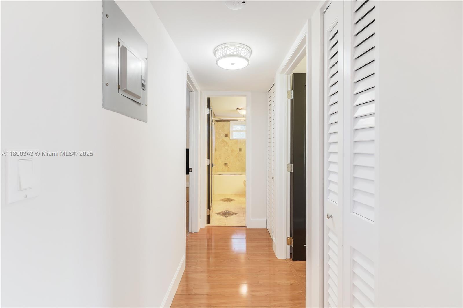 MEADOWBROOK LAKES VIEW BL - Residential