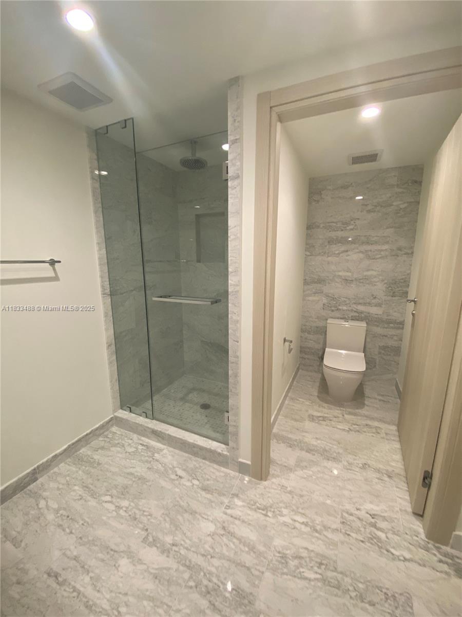 BRICKELL FLATIRON CONDO - Residential Lease