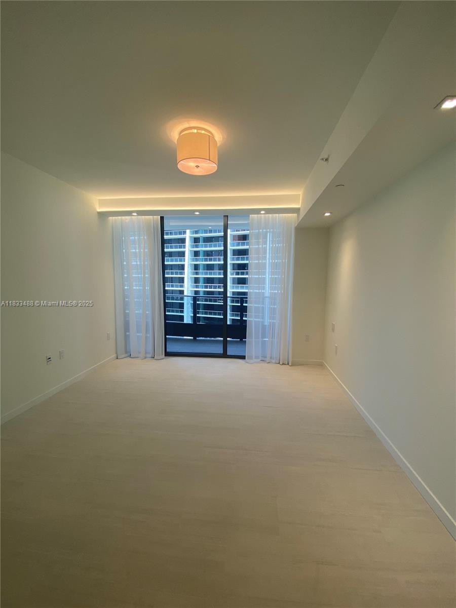 BRICKELL FLATIRON CONDO - Residential Lease
