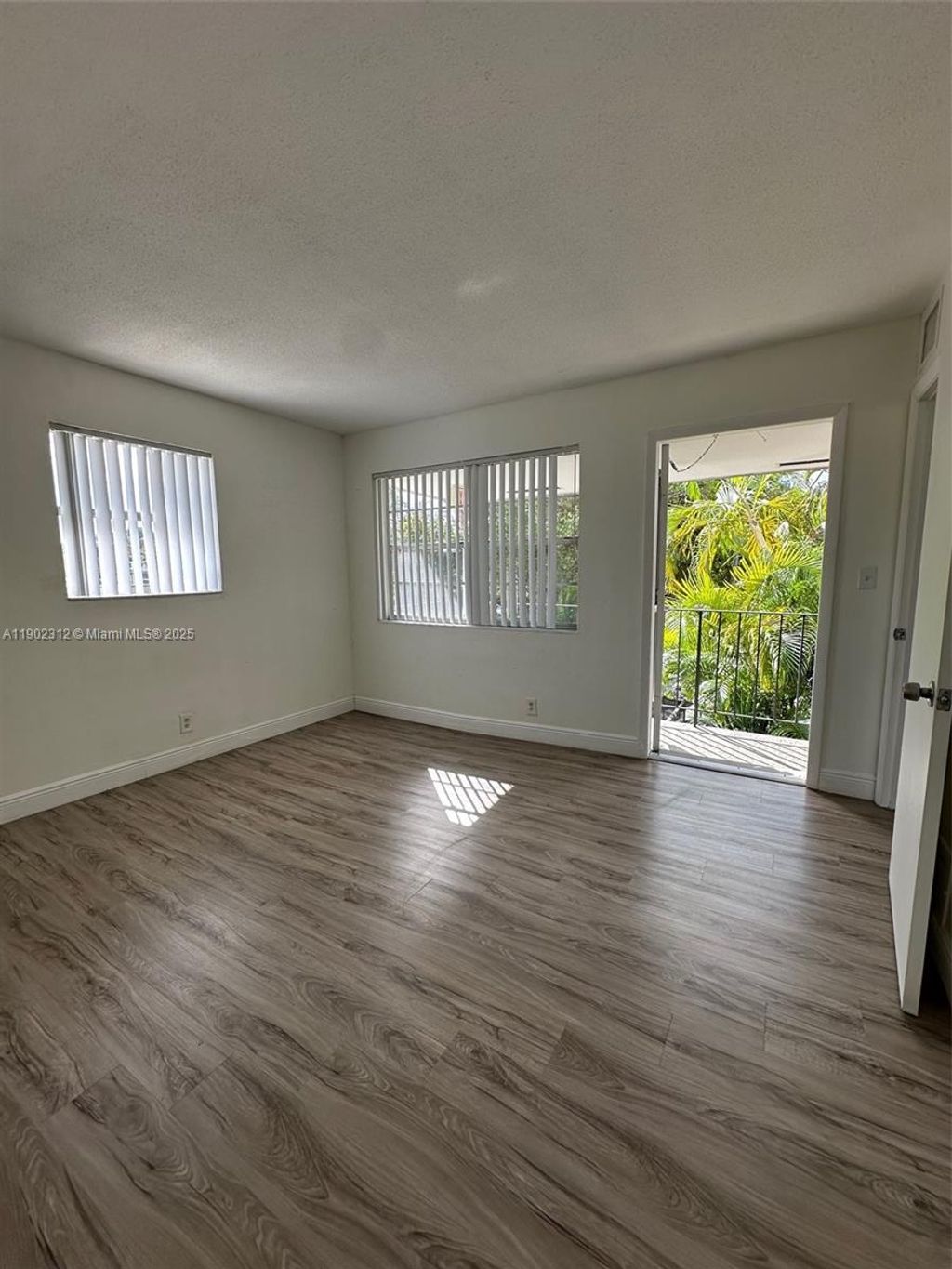 Photo of 515 SE 9th St #10, Fort Lauderdale, FL 33316 (MLS # A11902312)