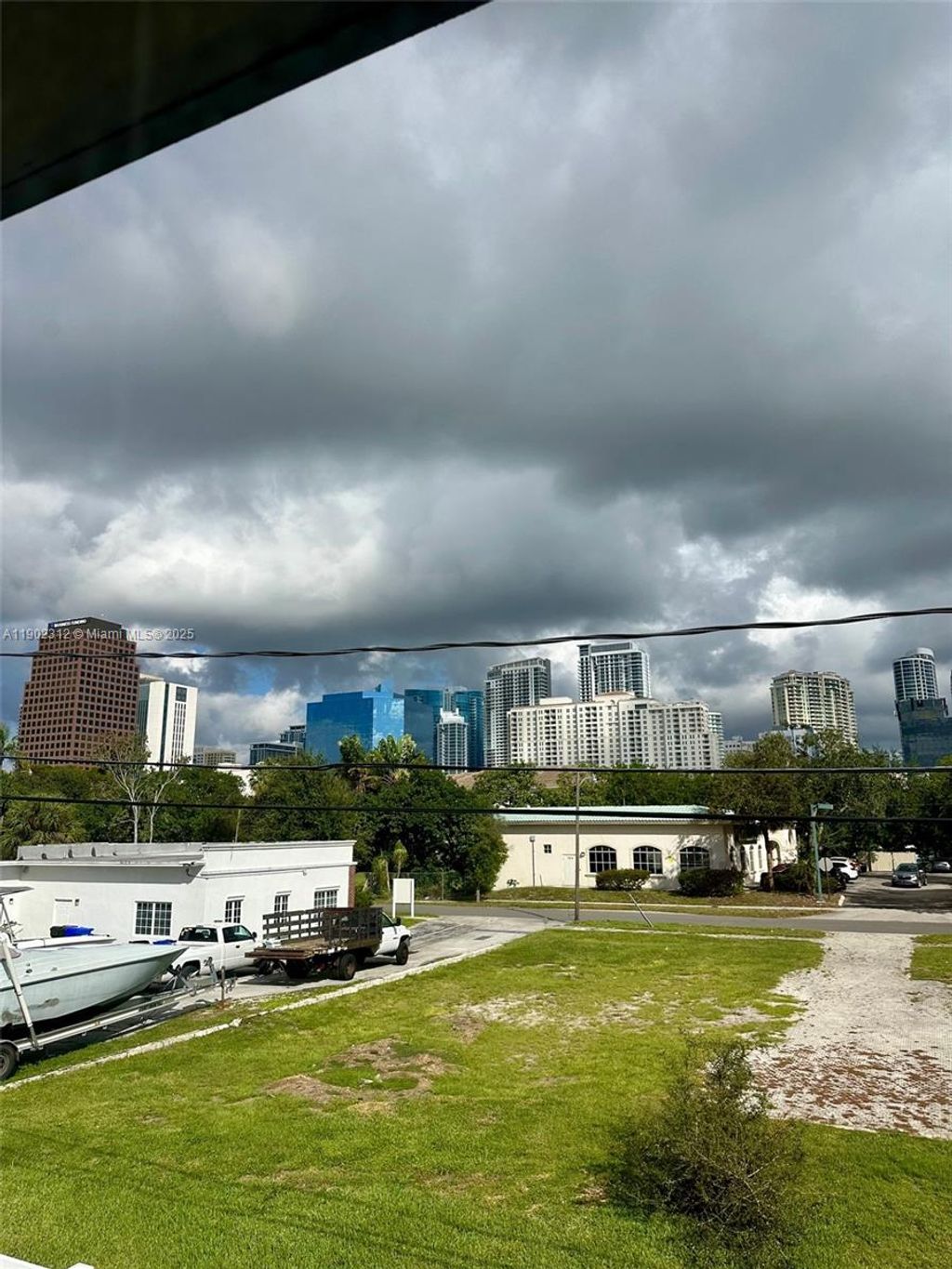 Photo of 515 SE 9th St #10, Fort Lauderdale, FL 33316 (MLS # A11902312)