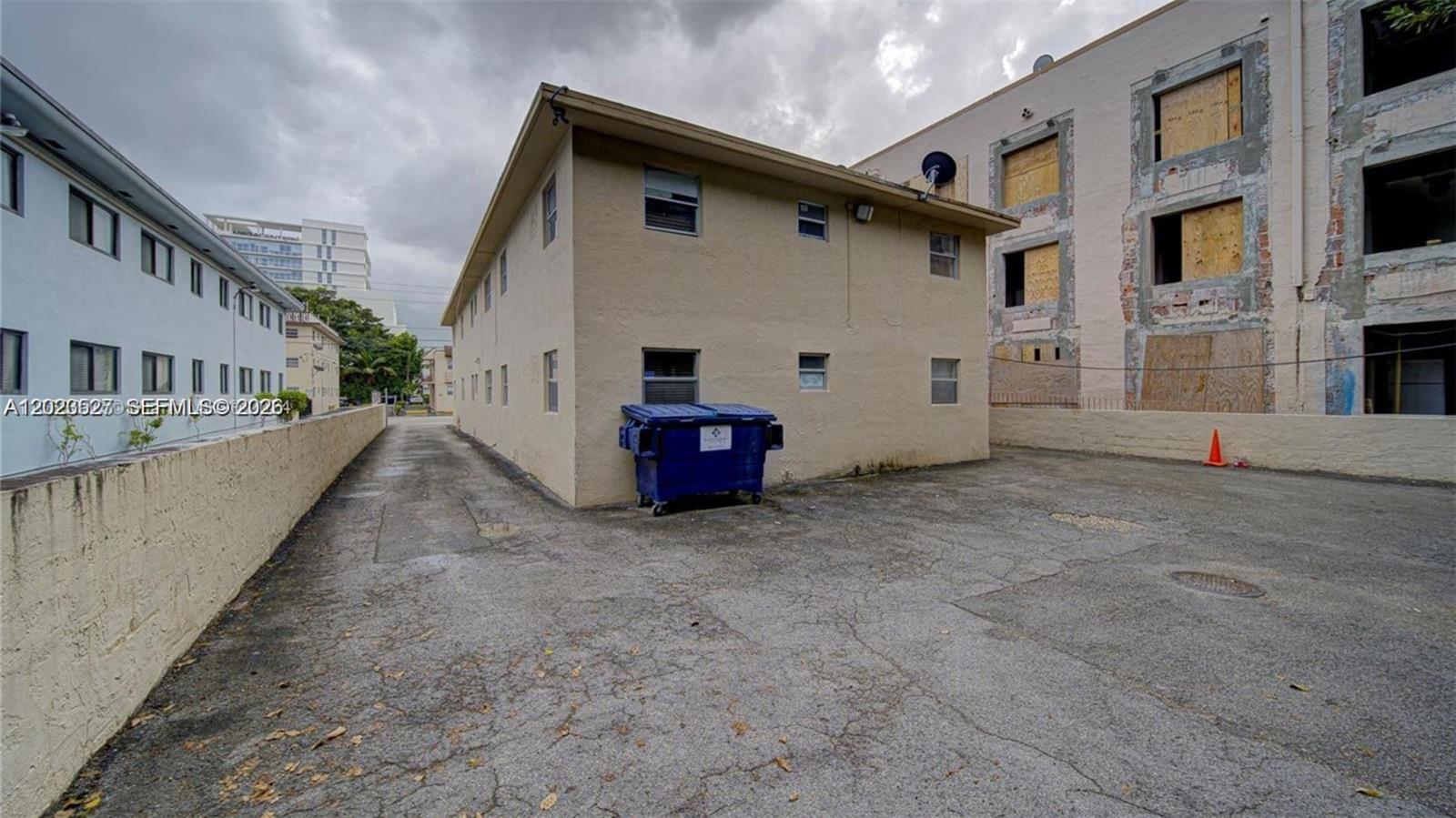 CITY OF MIAMI SOUTH - Residential Lease