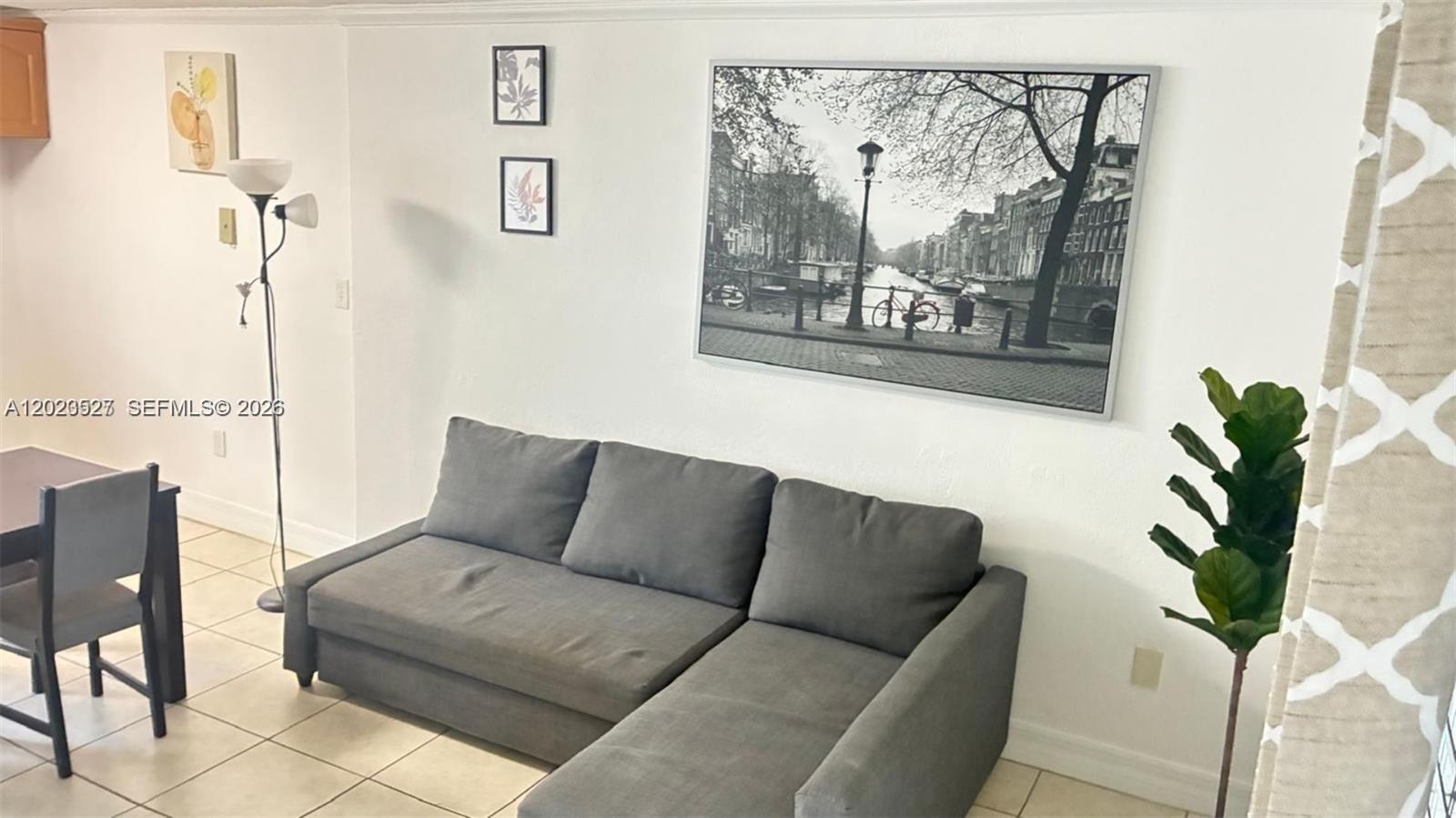 CITY OF MIAMI SOUTH - Residential Lease
