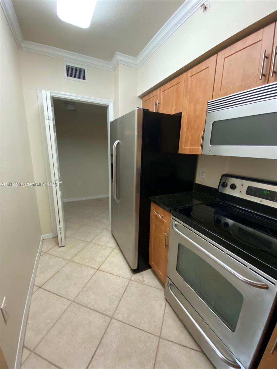 6458 Emerald Dunes Dr 108