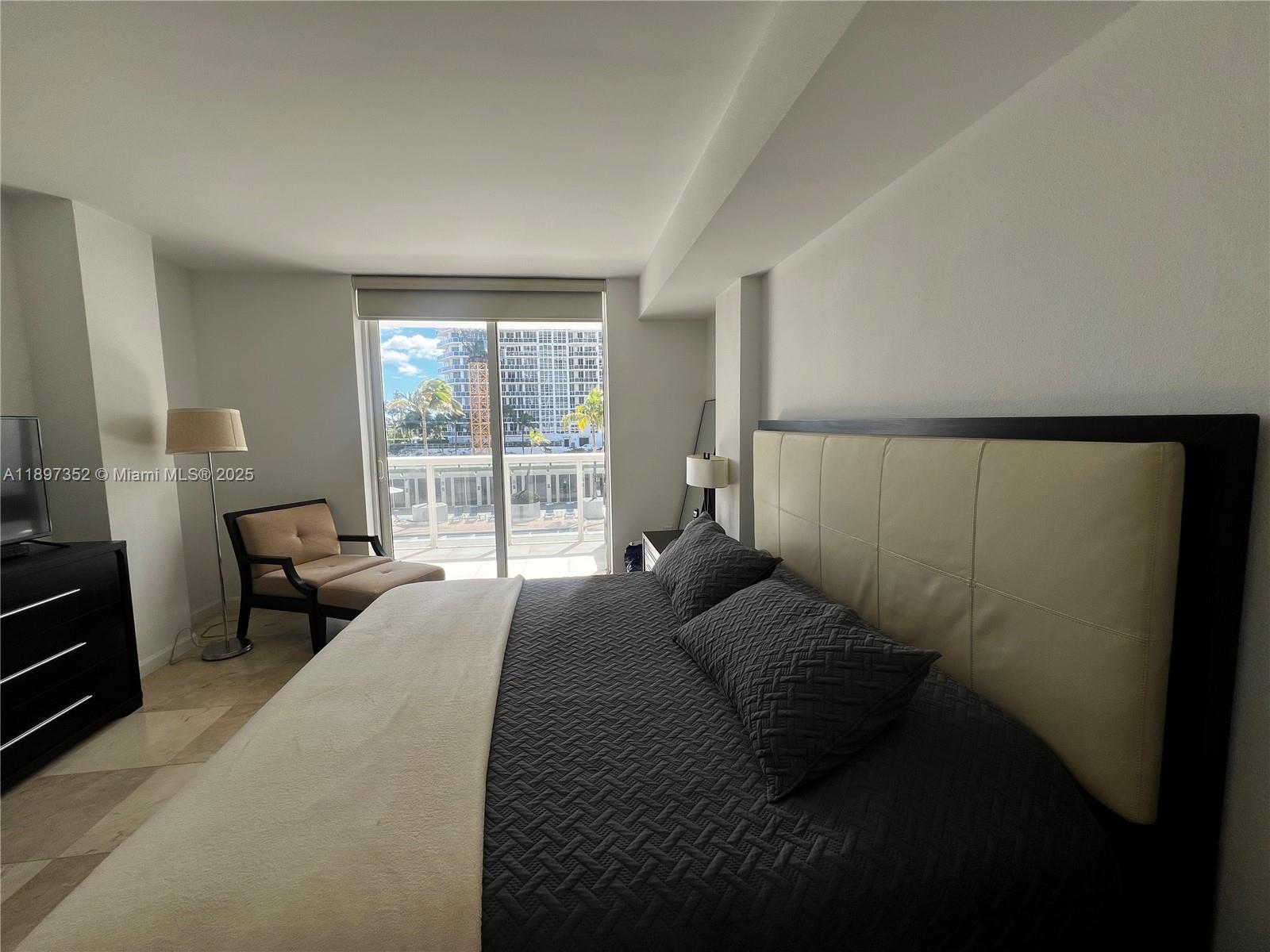 HARBOUR HOUSE - Residential Lease