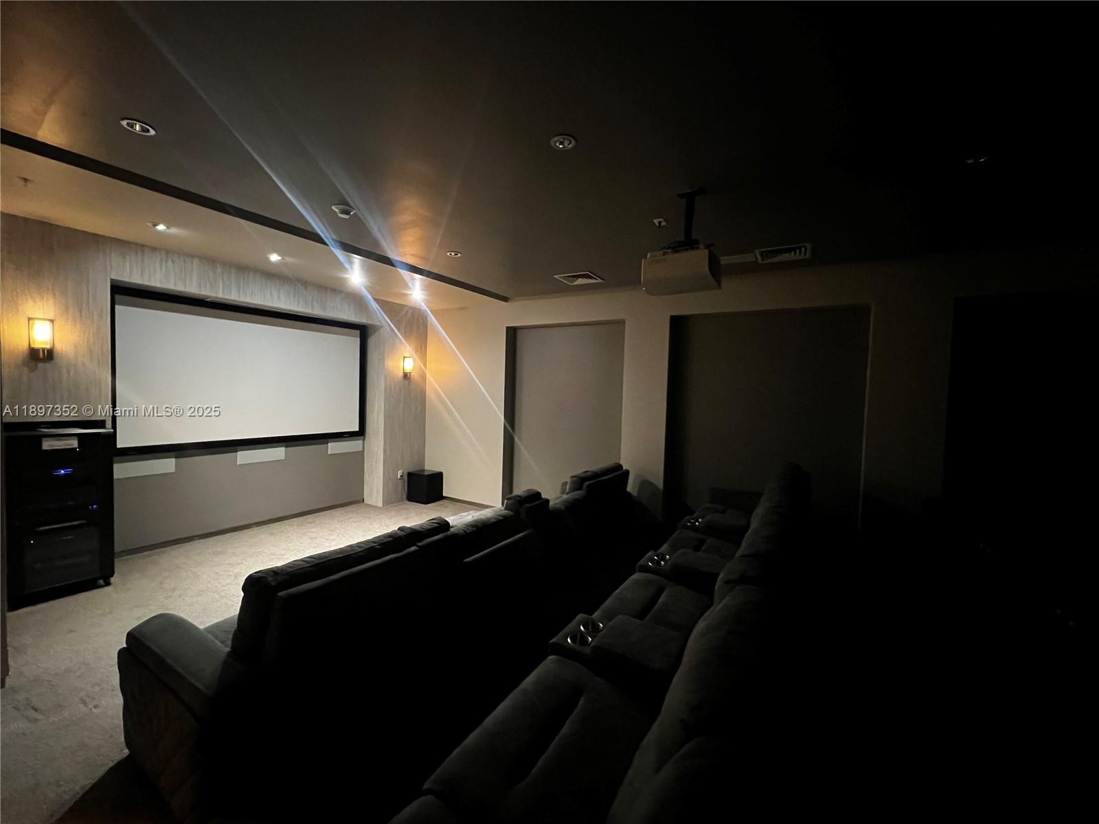 HARBOUR HOUSE - Residential Lease