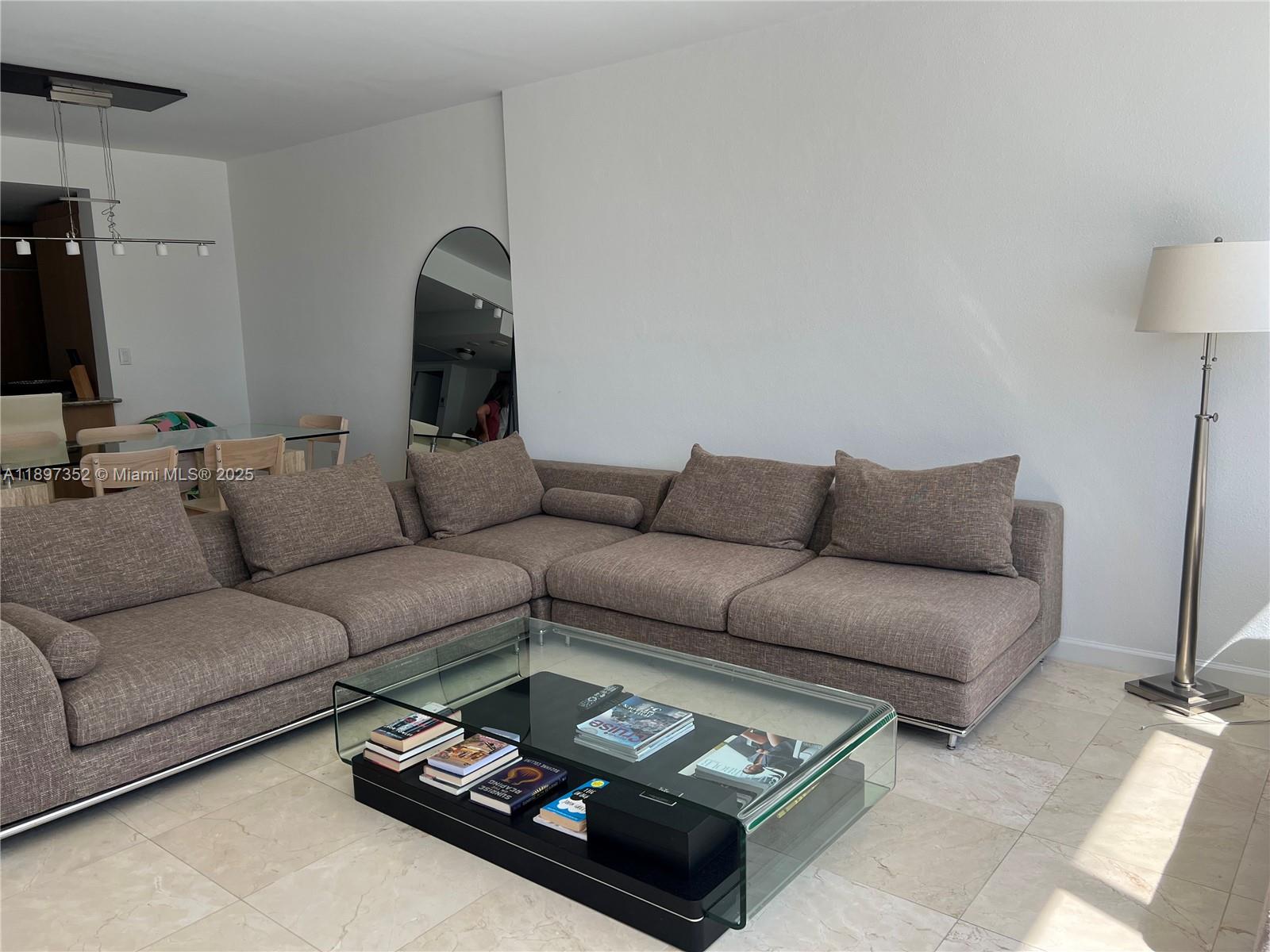 10275 Collins Ave 214