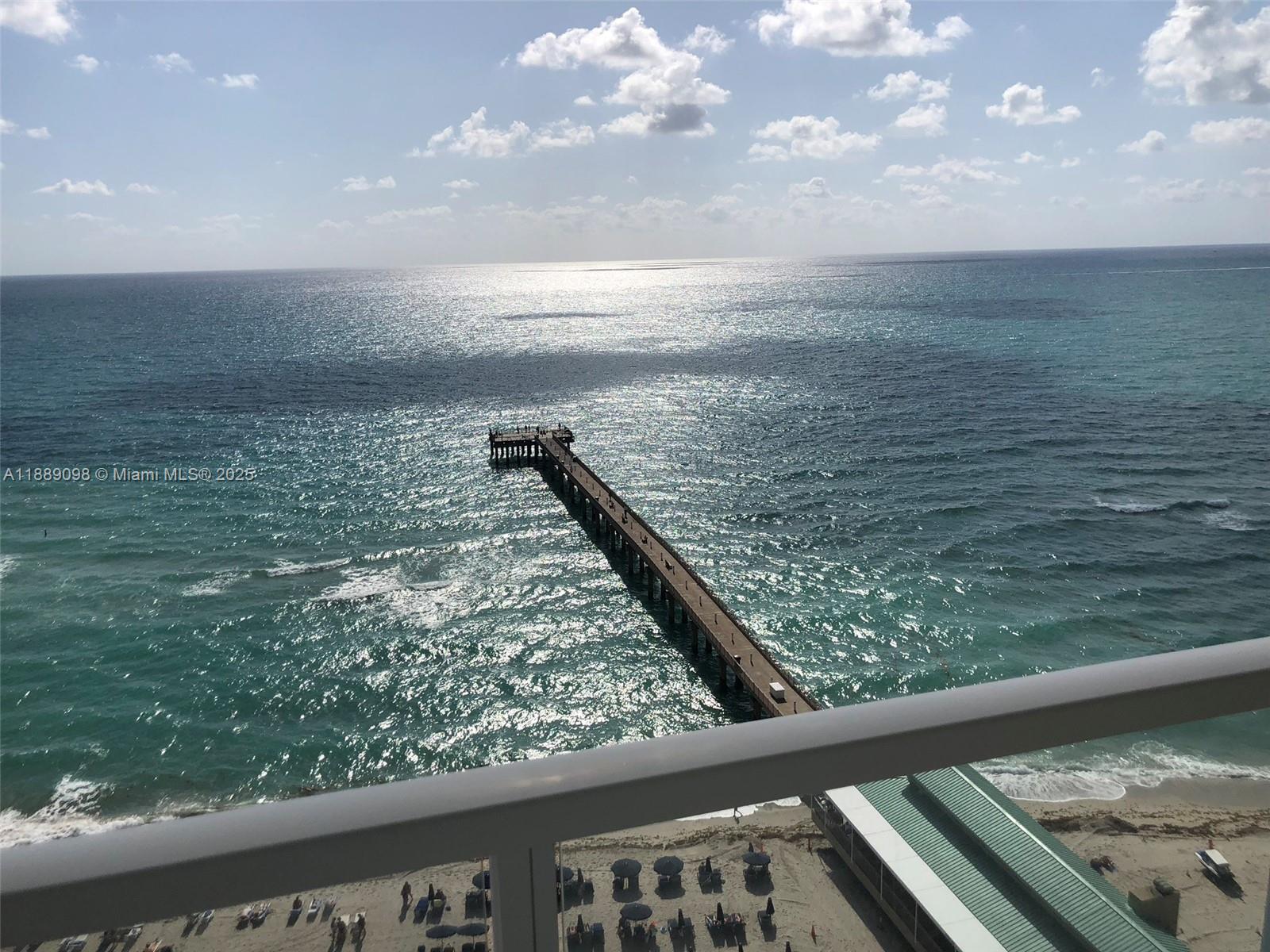 LA PERLA CONDO - Residential Lease
