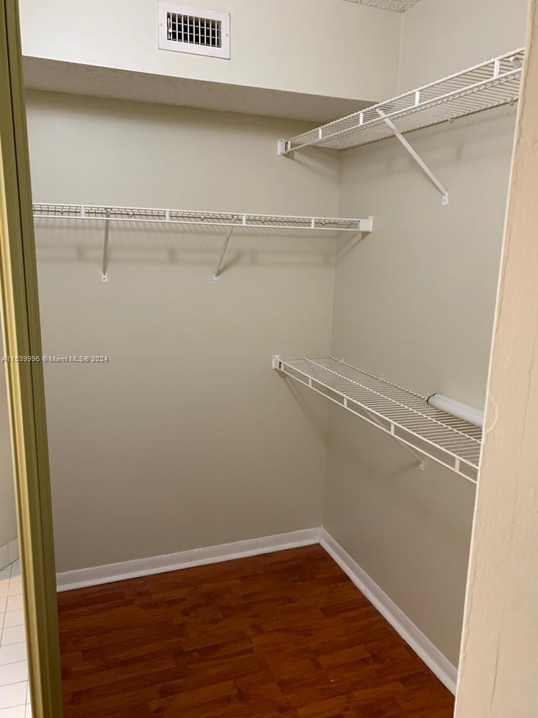 KEYS GATE CONDO NO THREE - Residential