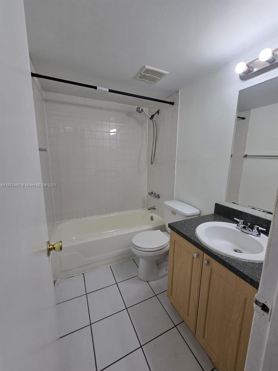 405 S Pine Island Rd 401D