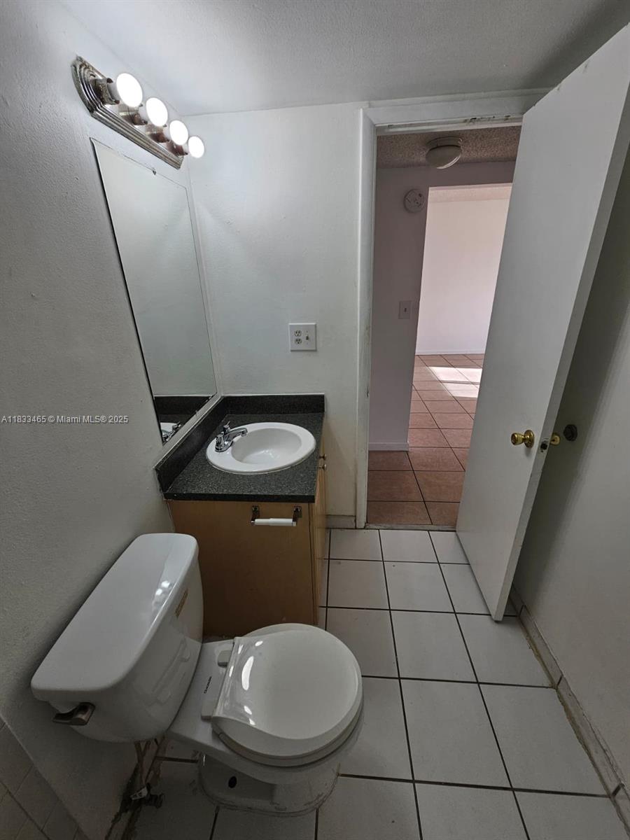 NEWPORT CONDO - Residential