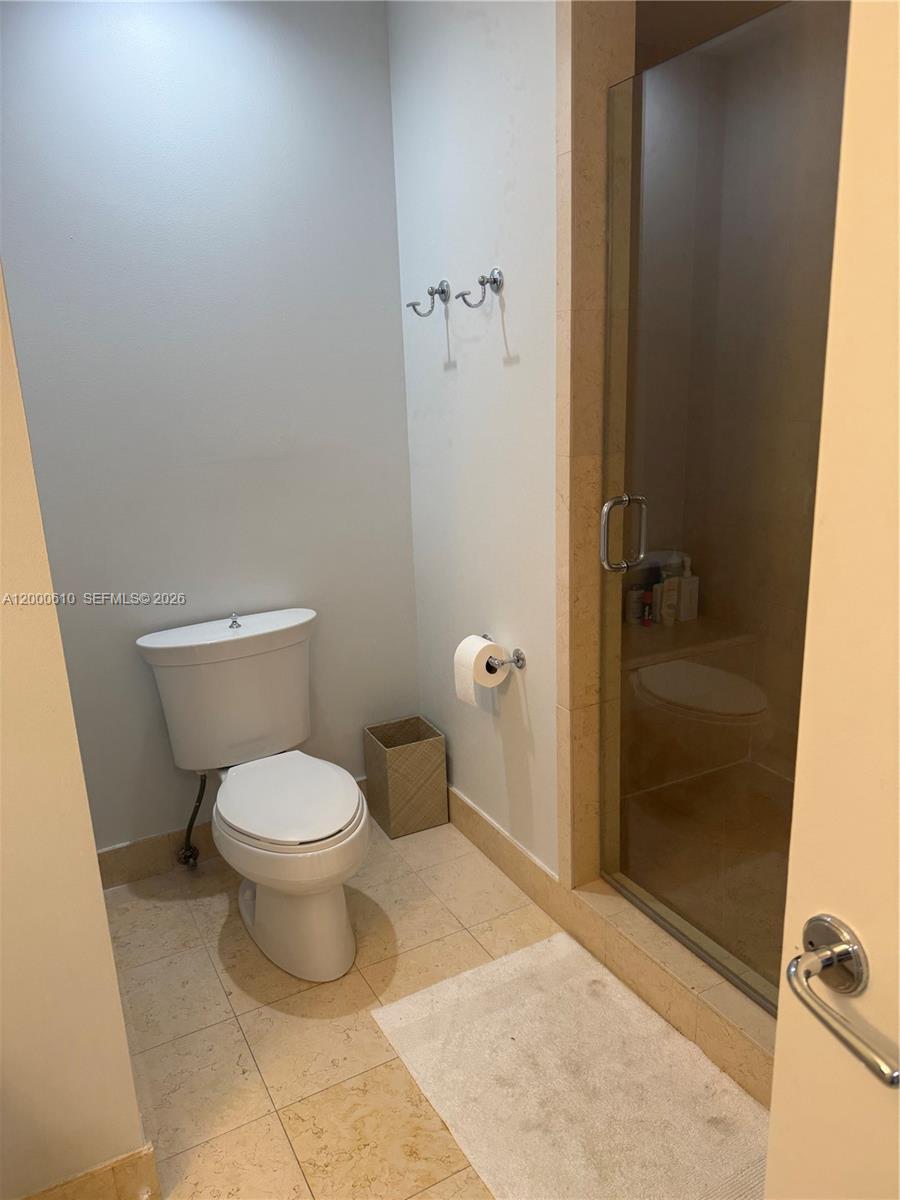 TURNBERRY VLG NO TOWER CO - Residential